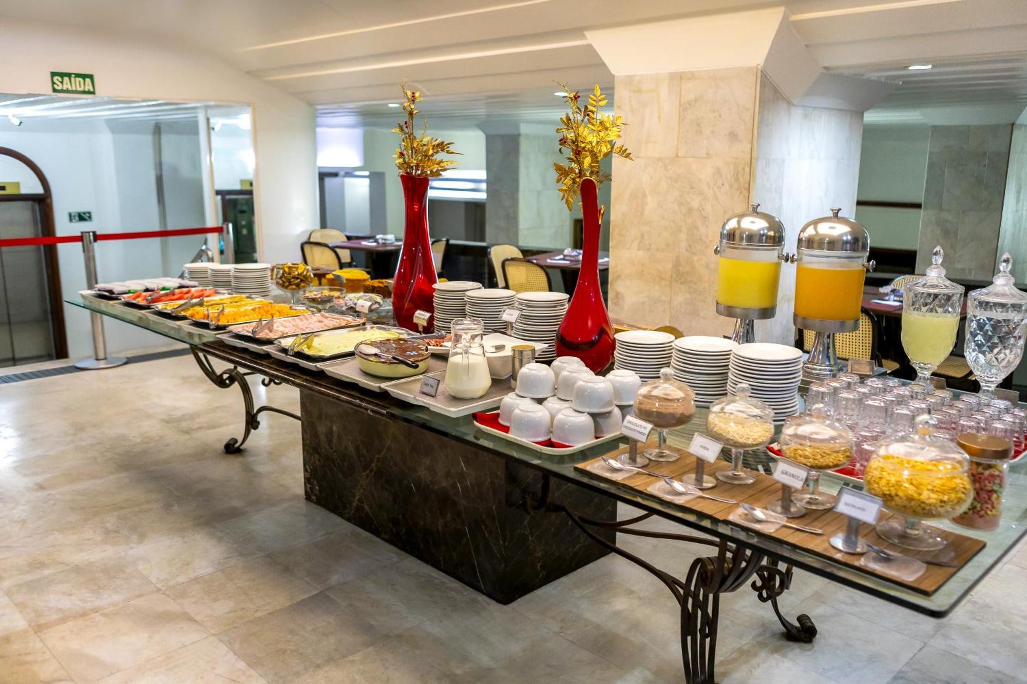 Hotel Euro Suite Sao Paulo By Nacional Inn - A 600 Metros Da Rua 25 De Marco エクステリア 写真