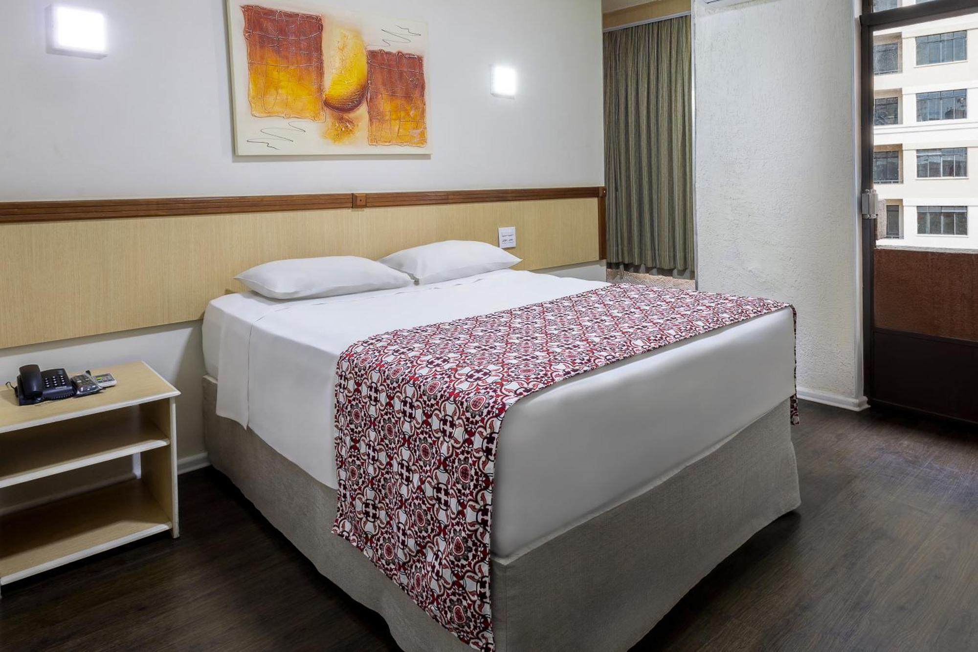 Hotel Euro Suite Sao Paulo By Nacional Inn - A 600 Metros Da Rua 25 De Marco エクステリア 写真