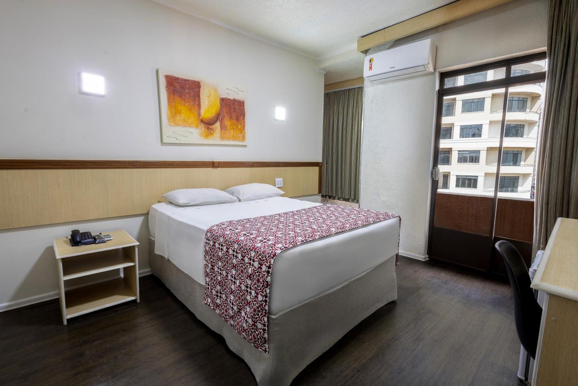 Hotel Euro Suite Sao Paulo By Nacional Inn - A 600 Metros Da Rua 25 De Marco エクステリア 写真